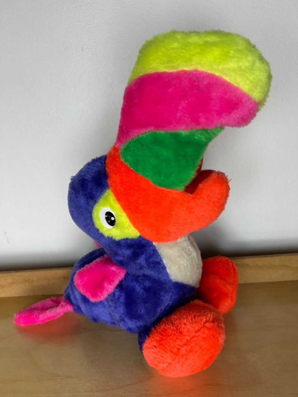 80's VTG Superior Parrot Toucan Bird Plush Stuff Toy 12" Colorful Wild Happy